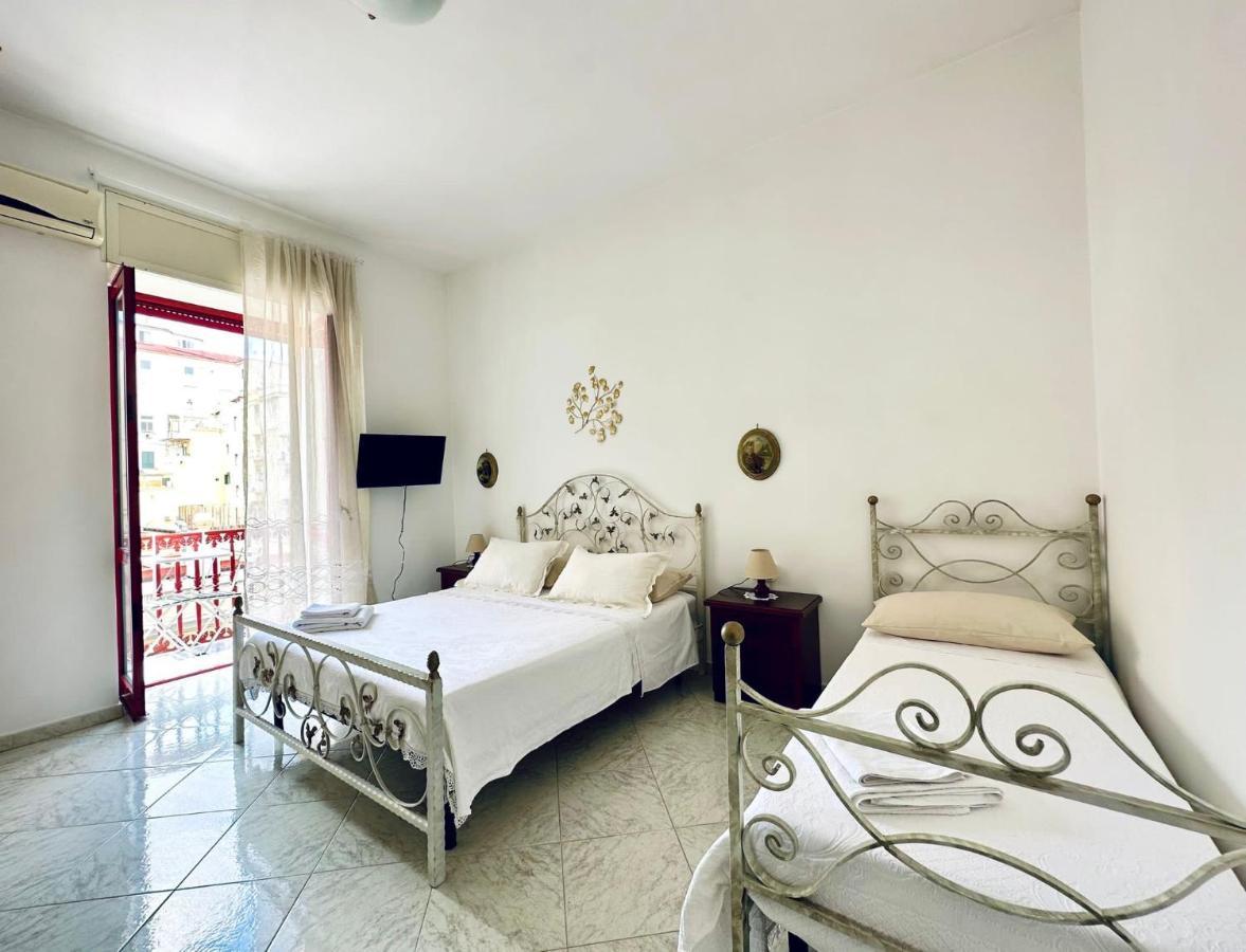 Bed and Breakfast Family Relax Caracciolo Neapol Zewnętrze zdjęcie